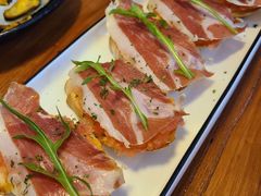 烤吐司配伊比利亚火腿和新鲜番茄-帕歌西班牙餐厅paco tapas