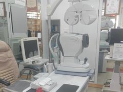 -豪门视光·星趣控·蔡司依视路眼镜代理商(中央大街店)