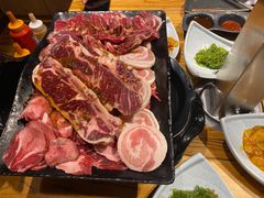 牛舌-金刚山黑牛炭火自助烤肉(西大望路店)