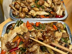 -鸿顺老铁锅美蛙鱼府(解放碑店)