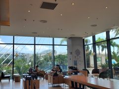 大堂-星巴克(三亚海棠湾国际免税城店)