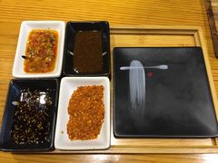 -炙忧烤肉屋(中国铁建广场店)