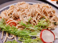 沙拉意面-莲华素食府