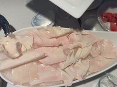 -茅草房·河畔园林火锅