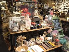 -魔方城市书房(中街益田店)