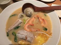 -荣家黄鱼面(前滩太古里店)