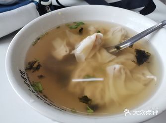 「黑龙江东方学院」一楼食堂的馄饨