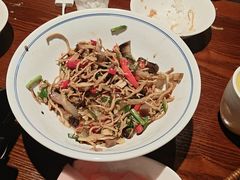 -唐师傅湘西名菜馆(武陵路店)