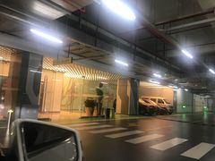 -银泰百货(厦门国贸中心店)