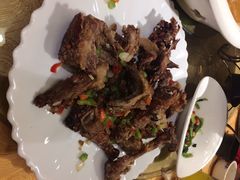 -阿三鱼头泡饼·家常菜