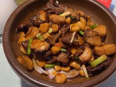 -阿瓦山寨·湘菜现炒·剁椒鱼头王(咸阳总店)
