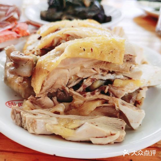 大树下饭店(春晓镇慈岙社区卫生服务站南)
