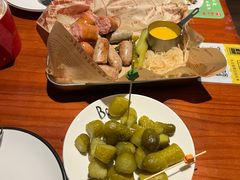 -麦落精酿啤酒餐吧(先农大院店)