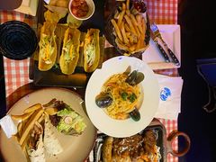 -鲨鱼美式餐厅酒吧Sharky
