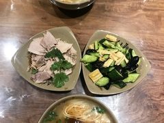 -亮亮面馆(经六路店)