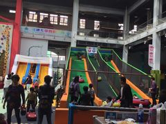 -蒙特利亲子乐园