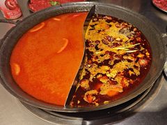 -鹿鸣山草本茶香火锅(园西路店)