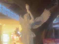 -暴风岛沉浸式体验馆(百联世纪店)