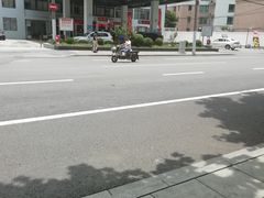 -中国石化武宁路加油站