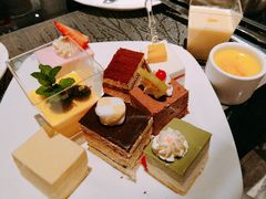 -梅园国际大酒店·自助餐厅(光明港店)