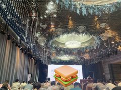 -上海松江假日酒店