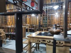 大堂-果松木炭酸菜铜火锅·外婆参鸡汤