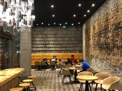大堂-星巴克臻选(湖滨道店)