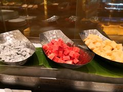 -上海西藏大厦万怡自助餐厅(徐汇店)