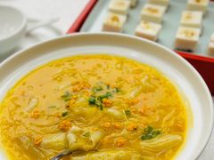 宫廷金汤炖花胶-品海楼·大连海胆锅贴馆(东港店)