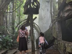 -青青世界