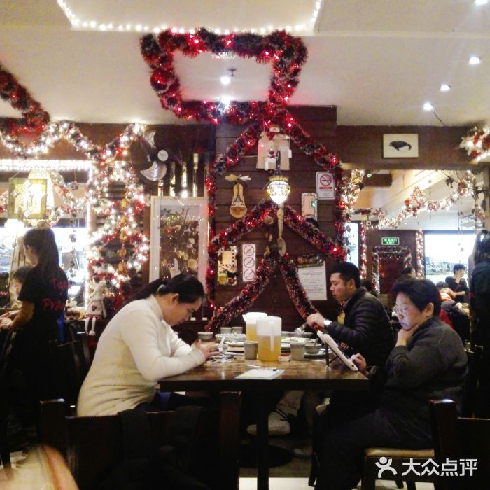 大头虾越式风味餐厅(光明广场店)大堂图片