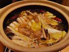 -邹开喜·炭炉鸡煲·海鲜火锅(虹口足球场店)