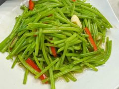 -阿峰饭店·本地土菜馆·农家土鸡煲·一品神仙鸡(报福店)