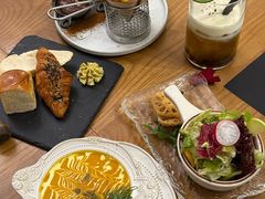 -Mark&Mars Restaurant