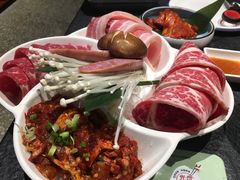 -嘿嘟嘟·肋条烧肉放题(爱融荟城店)