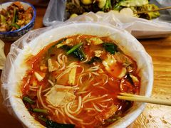 -二钢串叔麻辣烫(华龙大厦店)