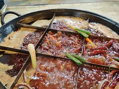 -正南齊北重庆老火锅(光华村直营店)