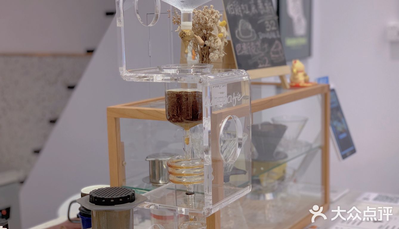 可爱的小熊蛋糕咖啡店 Double.L Cafe