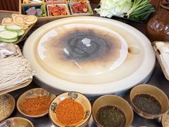 -阿昌白族石板烧·菌锅(大理古城店)