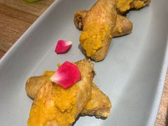 -蜜桃餐厅·伴山(湖滨商业街店)