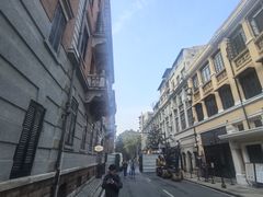 -巴公房子