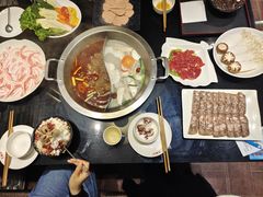 鸳鸯锅底-吴记老锅底麻辣火锅(福州路店)