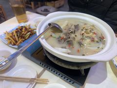 -霄汉牛三鲜湖北砂锅菜(万松园2店)