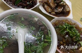 Duck Blood and Intestine Soup