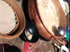 -三人行骨头王火锅(长寿店)