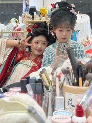 -梦回汉唐汉服旗袍体验馆(拙政园店)