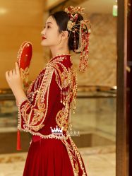 点击看大图 -艾拉·女王婚纱礼服馆