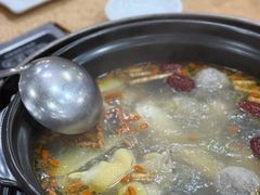 -濠轩阁特色生蚝火锅(水湾路店)
