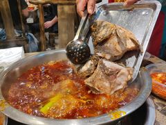 -肖肖酸萝卜鱼火锅(总店)