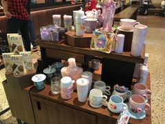 零售区-星巴克臻选(广州沙面店)